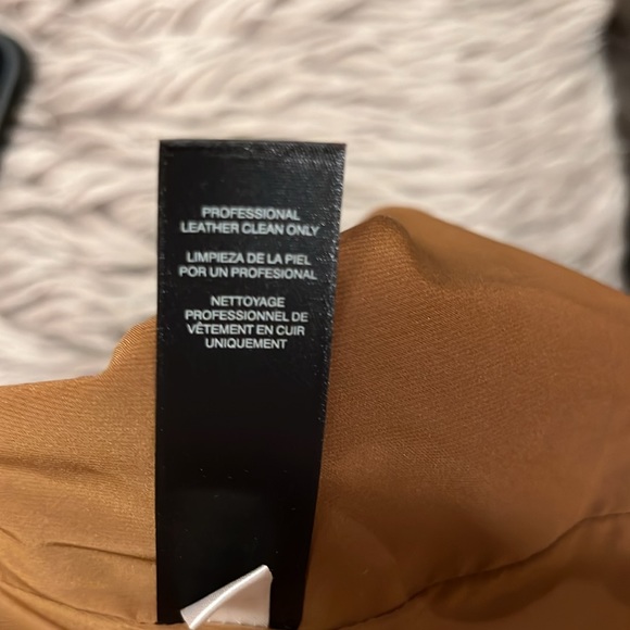 White House Black Market suede sleeveless top - Picture 6 of 6